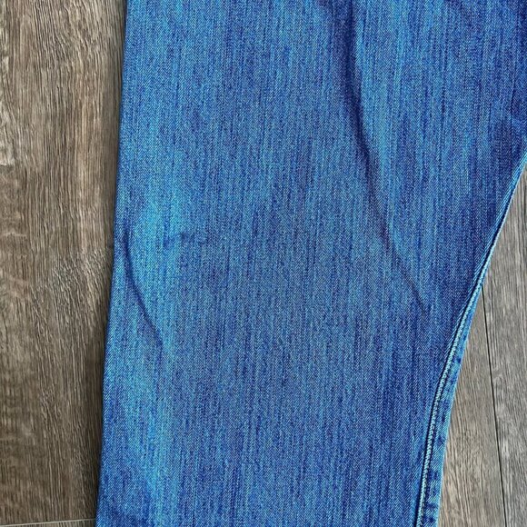 Levi’s 501XX Straight Leg Medium Wash Denim Jeans - Picture 10 of 11